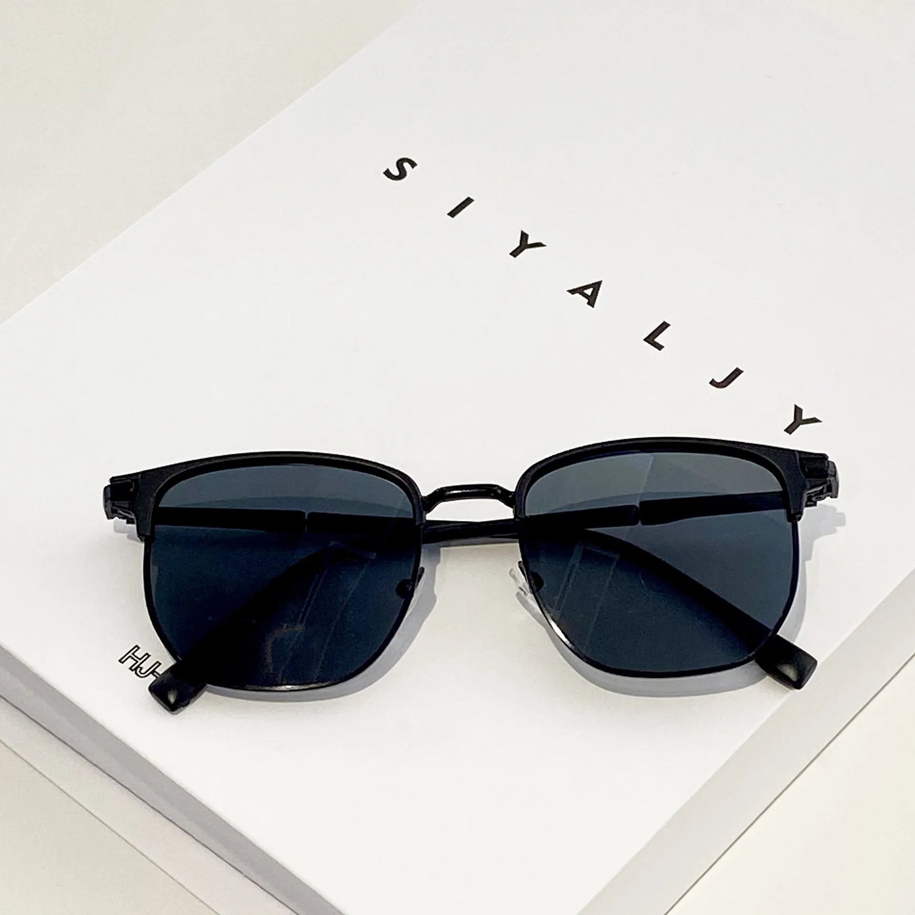 Handsome Half Frame Sunglasses Personalized Retro Rectangular Design Black Gray Eyeglass Lenses UV Resistant Sunglasses