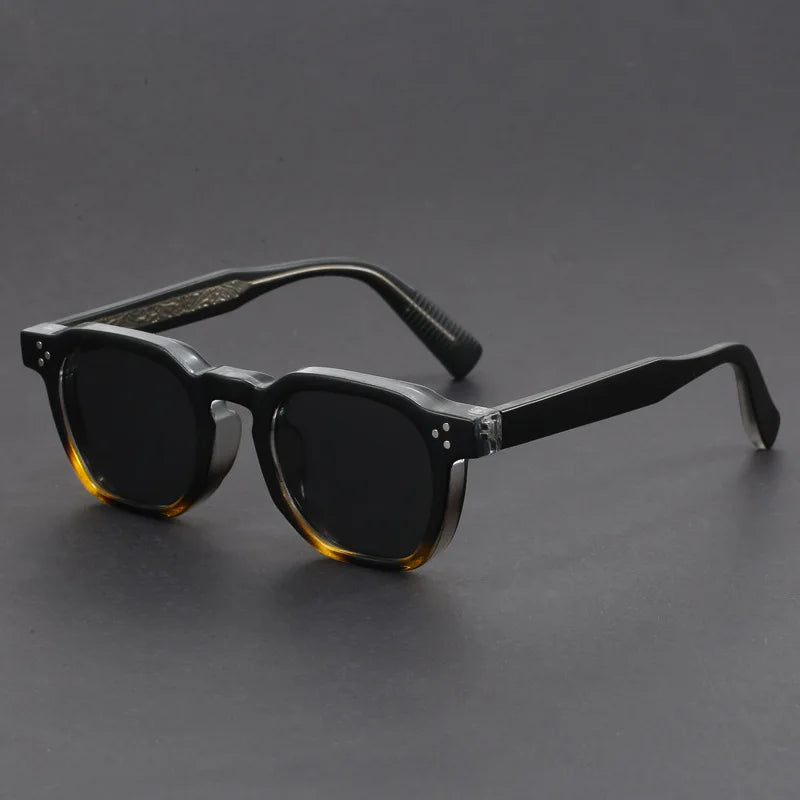 Vintage Rivet Oval Popular Sunglasses Men Punk Retro Small Sun Glasses Women Sunglasses Man Party Eyewear UV400 Eyeglasses